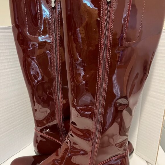 Locale Genica patent leather tall boots. - Picture 3 of 5